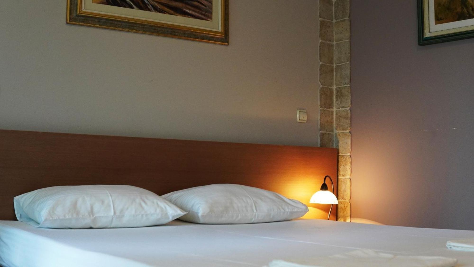 Hotel Vila Ivankovic Buna Rum bild