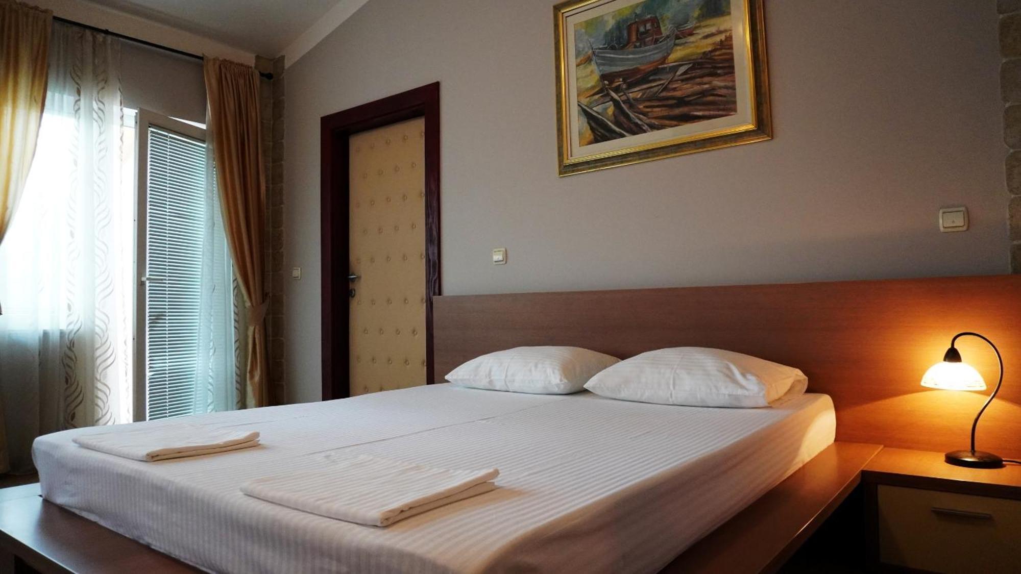 Hotel Vila Ivankovic Buna Rum bild