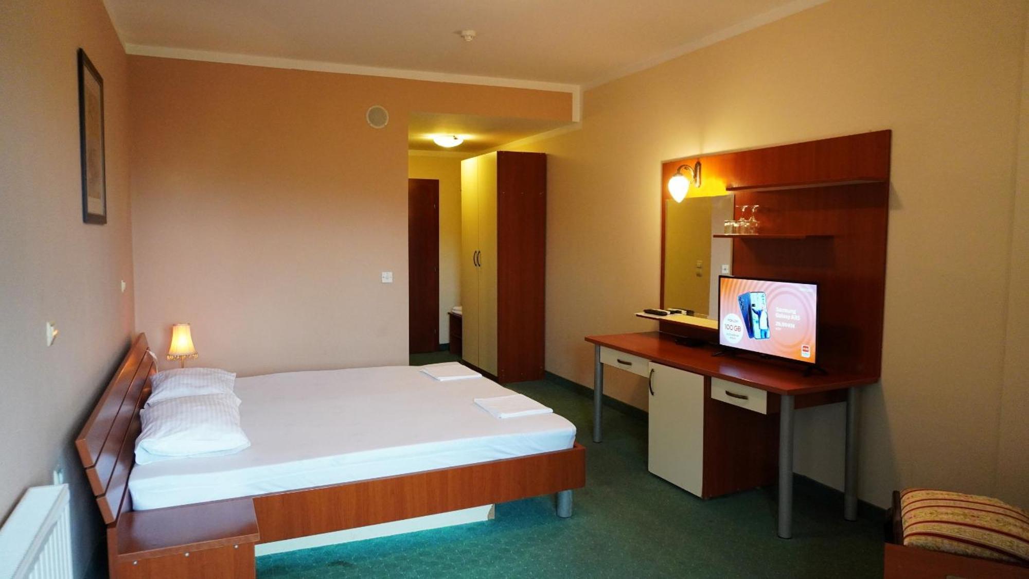 Hotel Vila Ivankovic Buna Exteriör bild